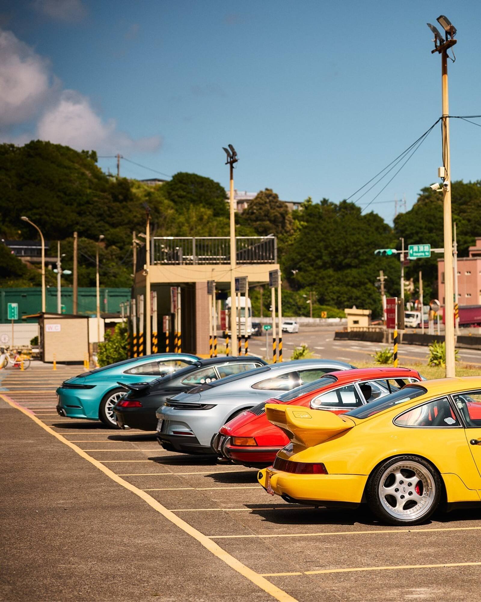 Porsche catalogue (2025-11-12 - 2026-11-12) | 5