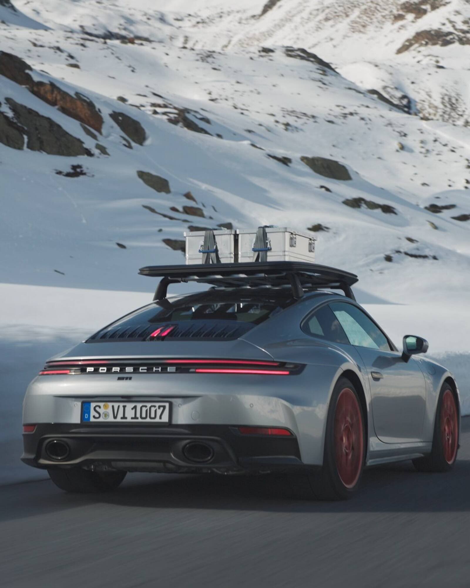 Porsche catalogue (2025-12-01 - 2025-12-07) | 3