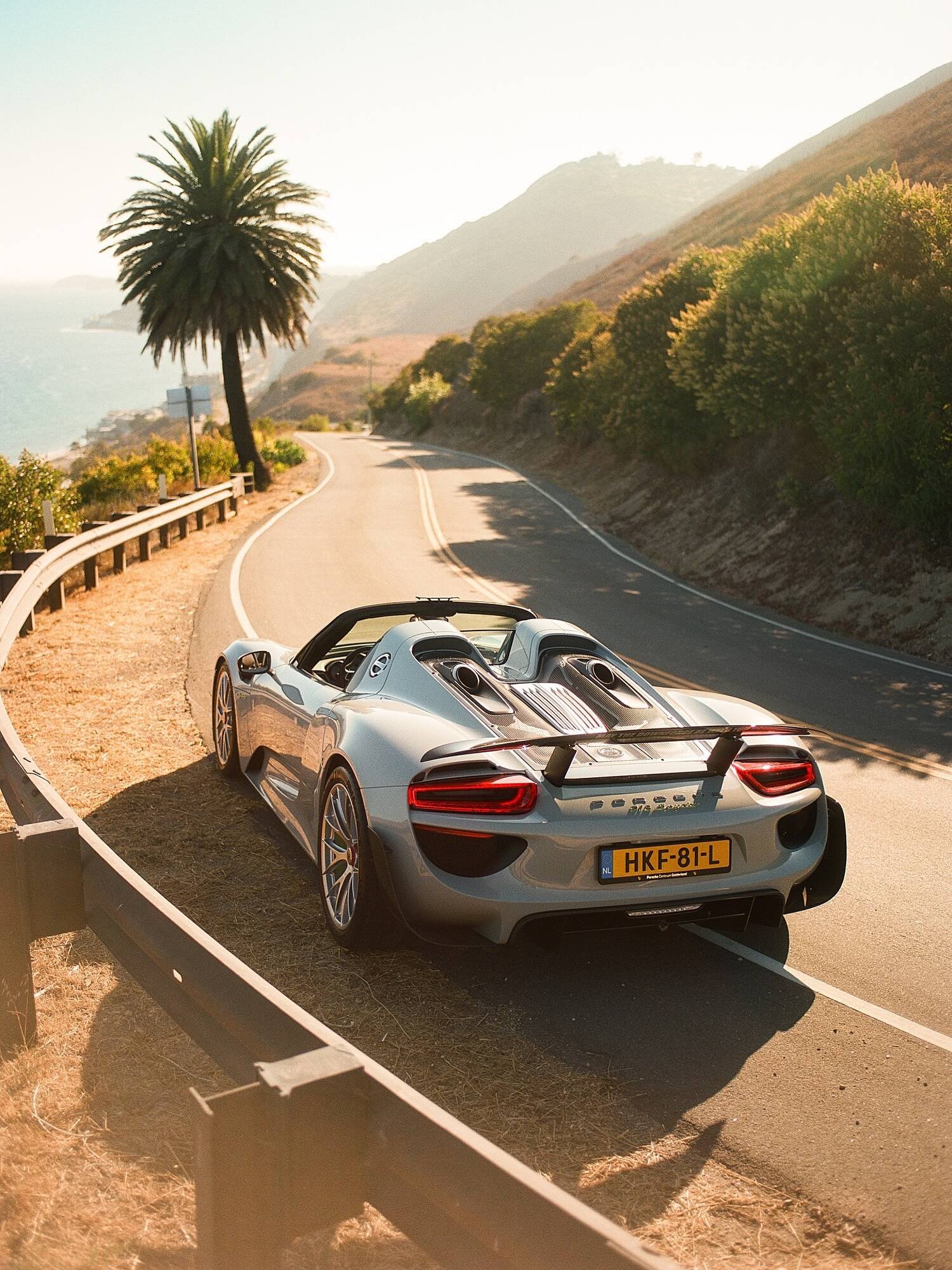 Porsche catalogue (2025-10-23 - 2025-10-31) | 1