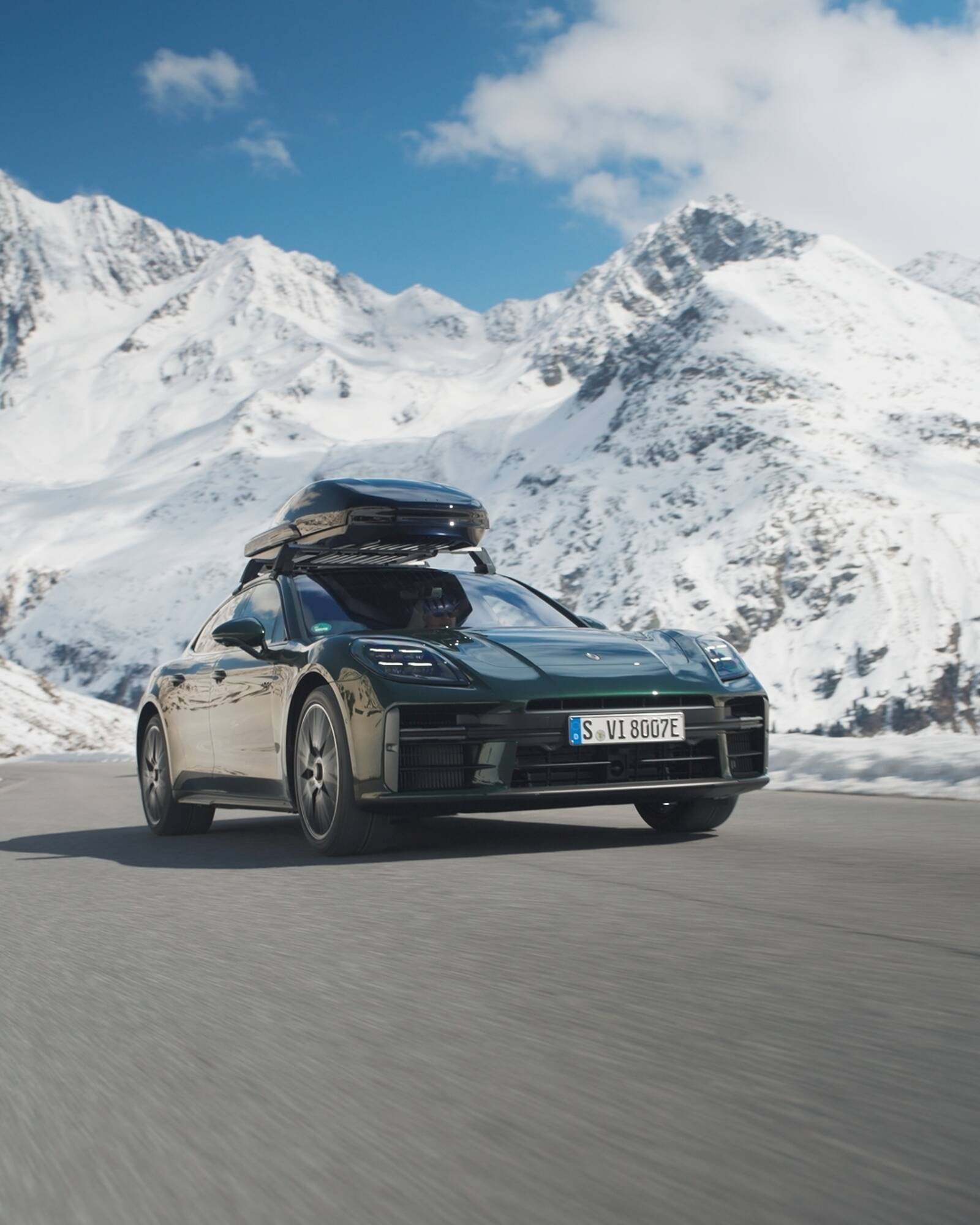 Porsche catalogue (2025-10-17 - 2026-10-17) | 2