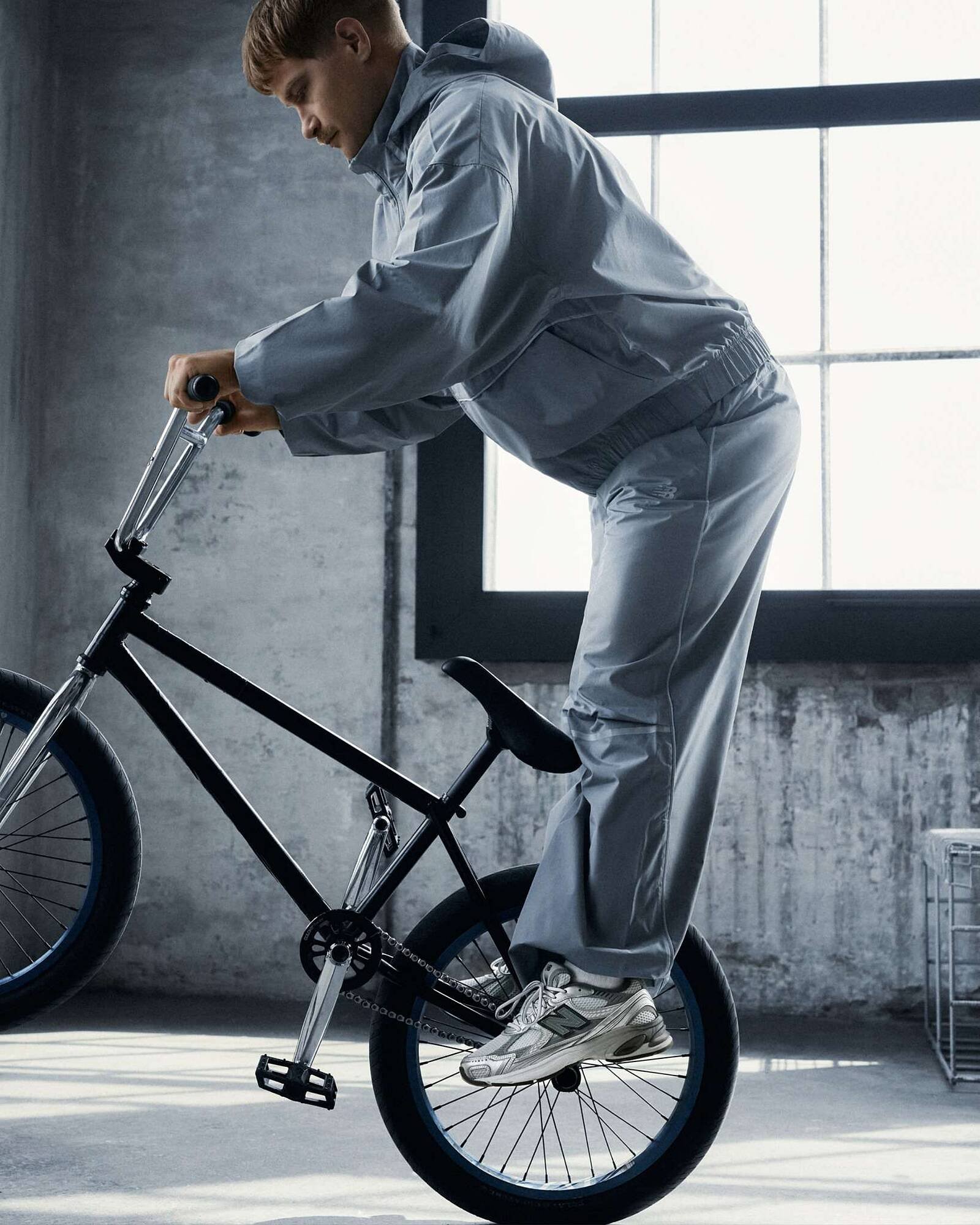 Warsaw sneaker store akciós újság