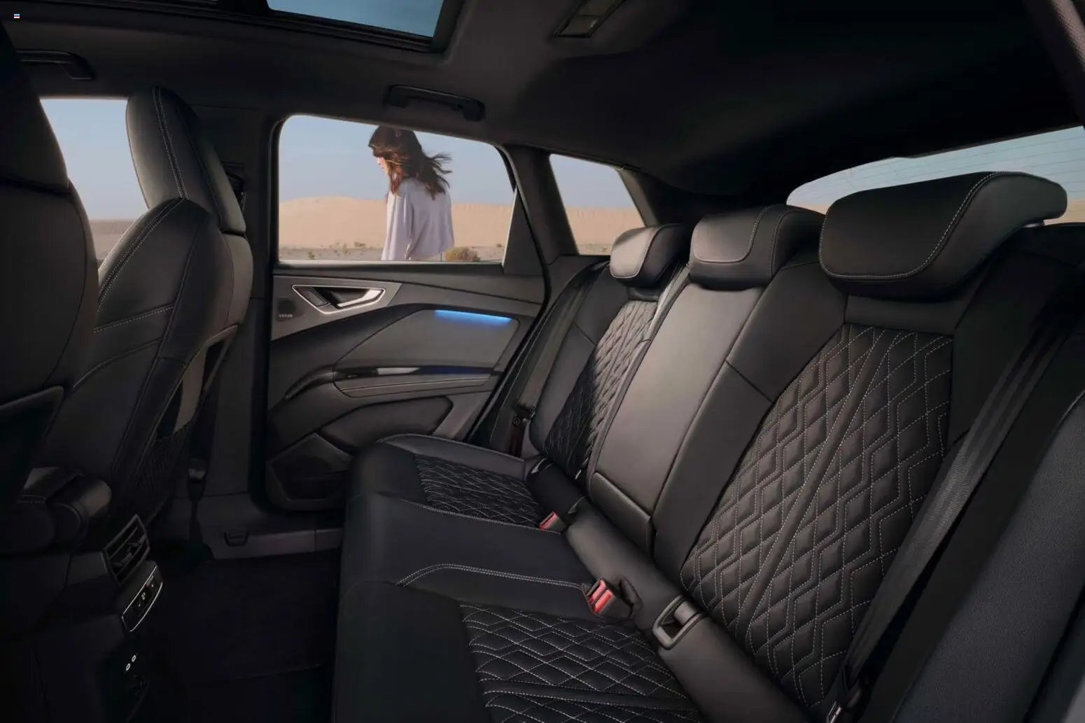 Audi Q4 e-tron / Q4 Sportback e-tron (2025-10-01 - 2026-10-01)