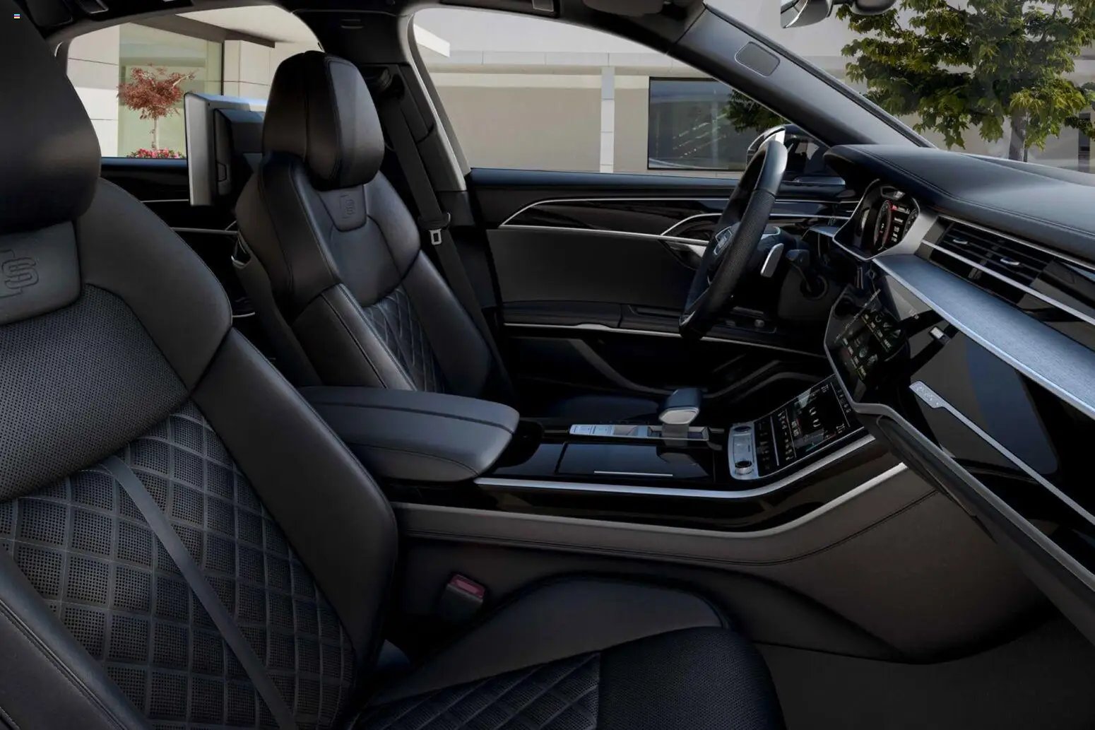 Audi A8 (2025-10-28 - 2026-10-28)
