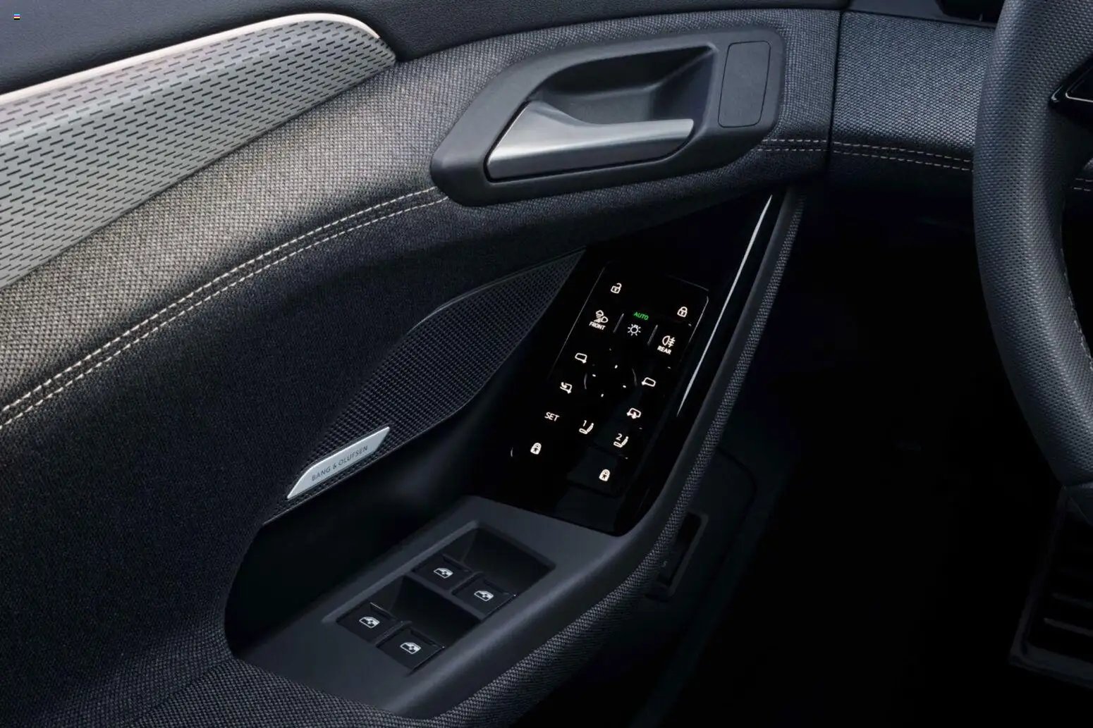 Audi  A6 e-tron (2025-10-01 - 2026-10-01)