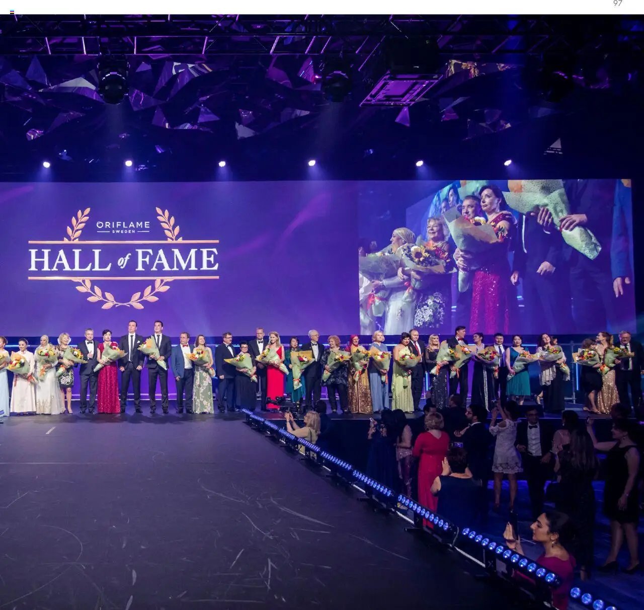 Oriflame catalog - Planul de Succes pentru Partenerul de Brand